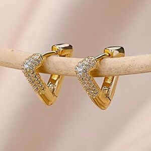 Zircon Triangle Huggie Earrings in Gold